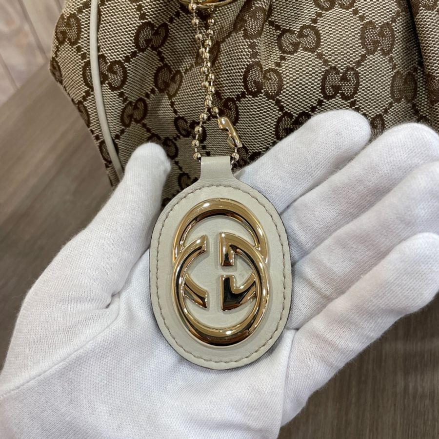 Gucci 211944白牛皮老花布面Sukey手提包 托特包-10