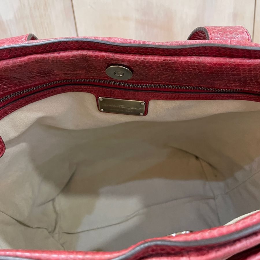 Ferragamo桃紅色蛇皮蝴蝶結手提包 托特包-18