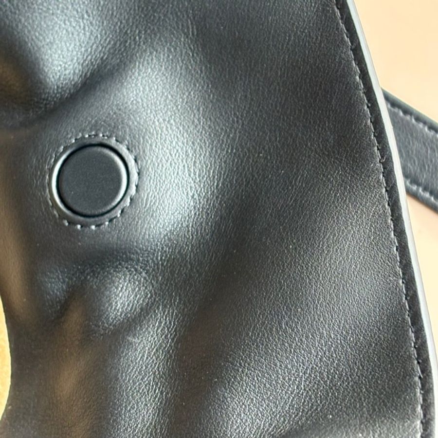 ::LOEWE:: Flamenco 黑色福袋包 中型納帕小牛皮 Flamenco 手拿包-27