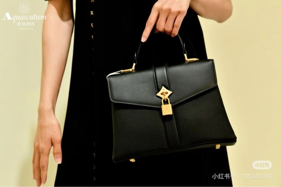 LV rose des vents 風中玫瑰 全皮 黑金 手提包 斜背包 肩背包 側背包 公文包 公事包-16
