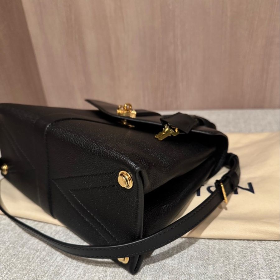 LV rose des vents 風中玫瑰 全皮 黑金 手提包 斜背包 肩背包 側背包 公文包 公事包-22