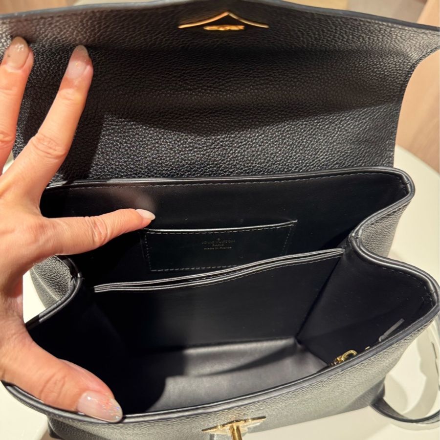 LV rose des vents 風中玫瑰 全皮 黑金 手提包 斜背包 肩背包 側背包 公文包 公事包-31