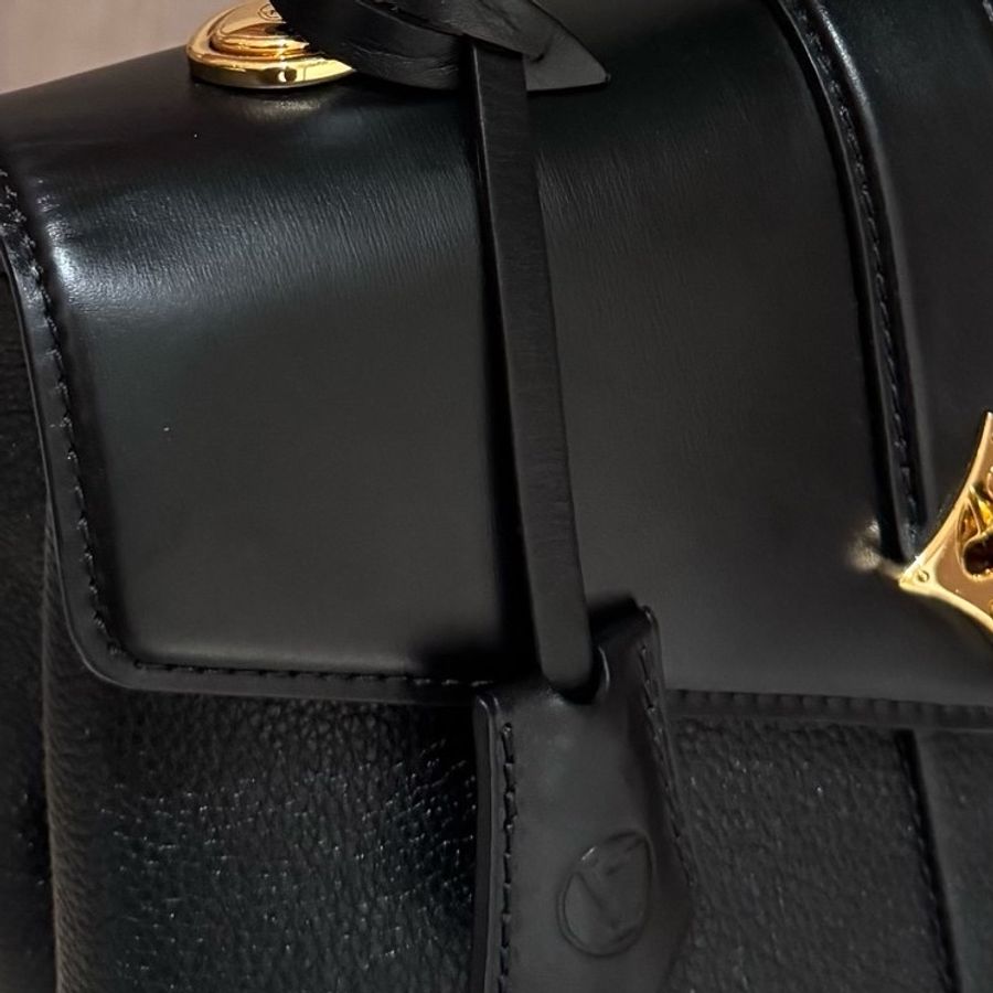 LV rose des vents 風中玫瑰 全皮 黑金 手提包 斜背包 肩背包 側背包 公文包 公事包-40