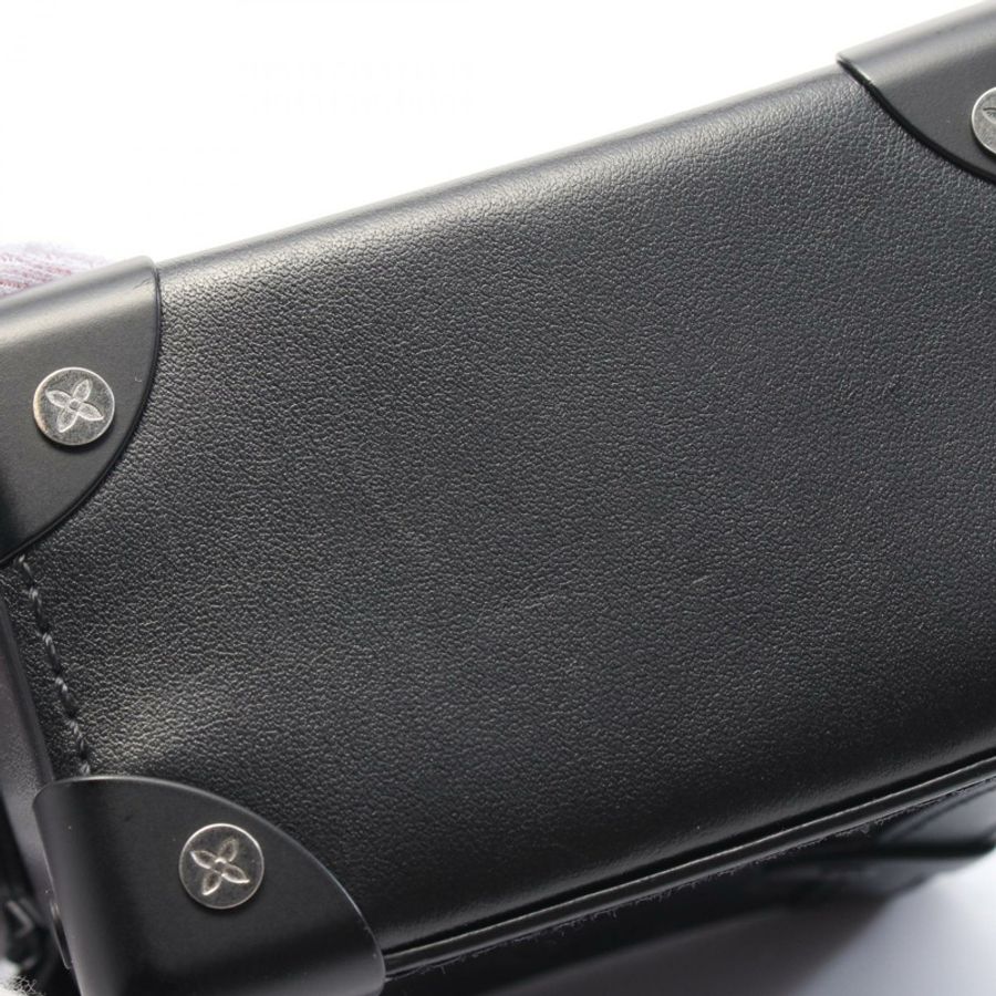 路易威登 (LOUIS VUITTON) 垂直行李箱可穿戴皮夾肩包 M82077 Monogram 印花-7