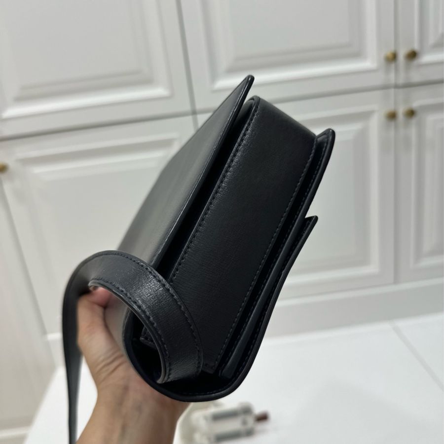 YSL 聖羅蘭 SAINT LAURENT Bellechasse 藏藍 麂皮 學院包 豆腐包 肩背包 斜背包 郵差包-19