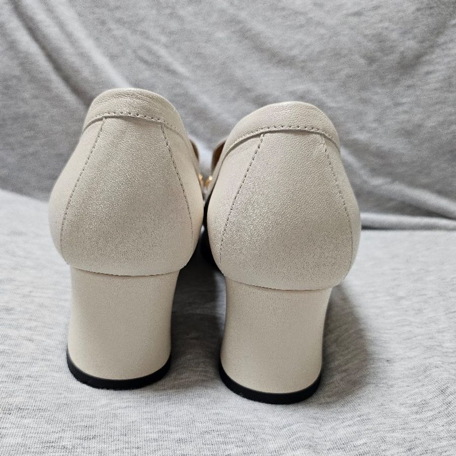 gucci 琺瑯 跟鞋 方頭 米白-7