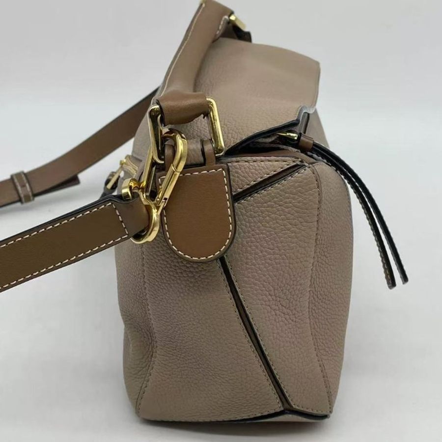 Loewe Puzzles沙色小號 (其他顏色尺寸歡迎私訊)-1
