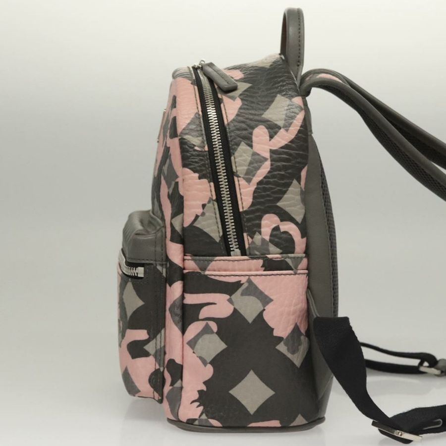 【日本直送】MCM Vicetos Logoogram 背包 PVC 皮革 粉紅色 銀色 正品 118259-2