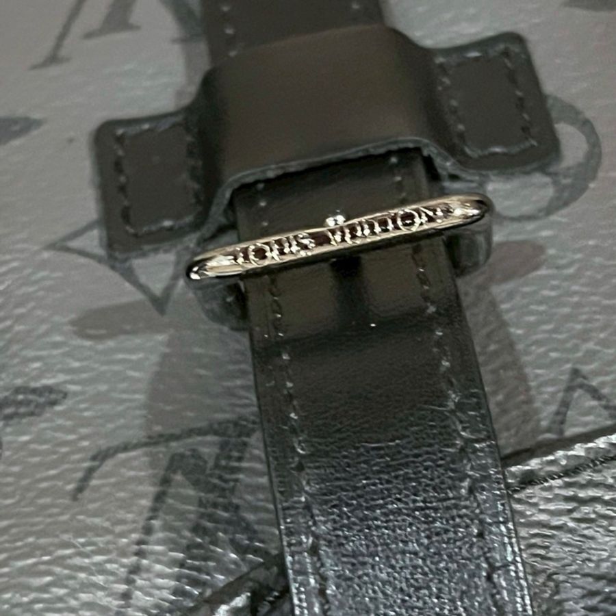 Louis Vuitton LV Christopher 黑武士 後背包 MM-26