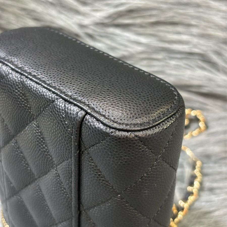 CHANEL AP2195 黑荔枝 金釦 化妝盒 煙盒 零錢包 斜背包-10