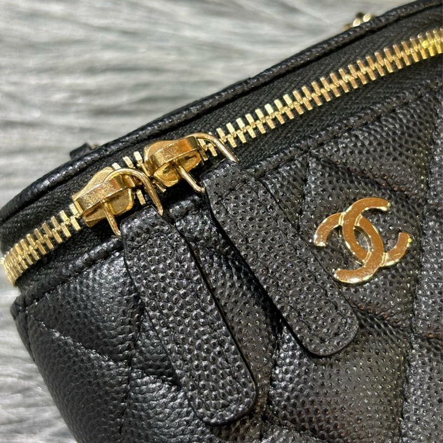 CHANEL AP2195 黑荔枝 金釦 化妝盒 煙盒 零錢包 斜背包-11