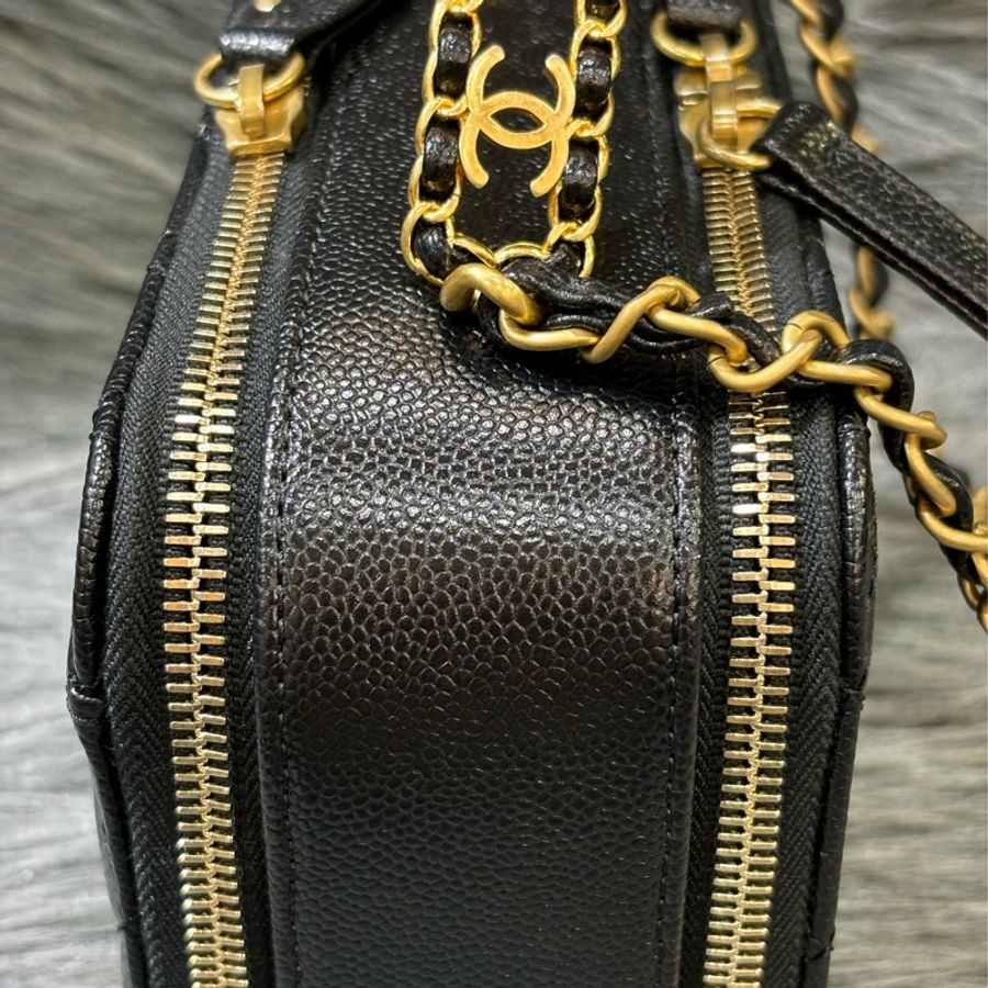 CHANEL CHANEL AS3222 英字LOGO黑皮 提把小牛皮 雙層 兩用鍊包 斜背包-4