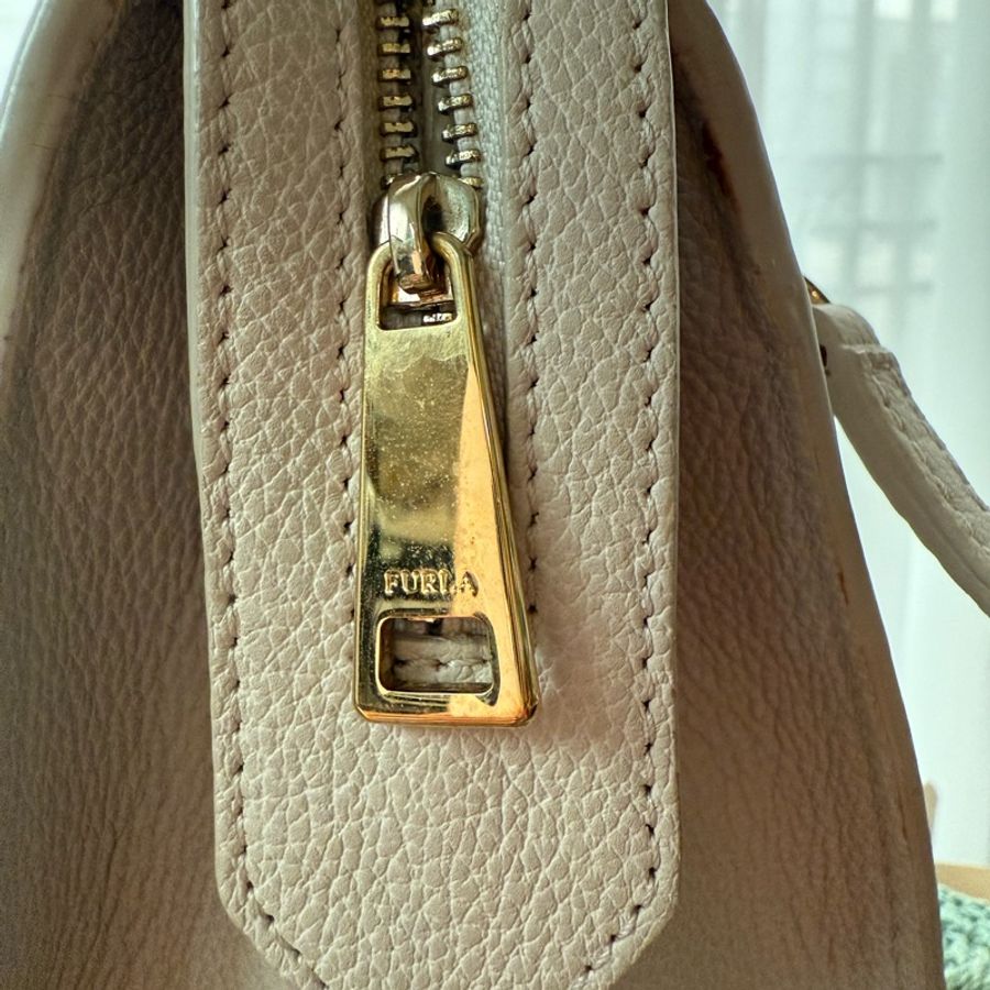 🌸 【FURLA 芙拉】經典手提包|溫柔米白色|可肩背-40