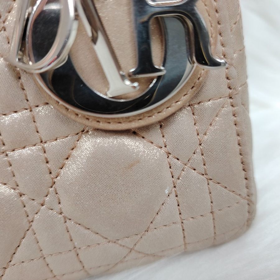Lady Dior Mini 三格戴妃包 藤格紋羊皮 珠光粉 銀扣
2015年-4