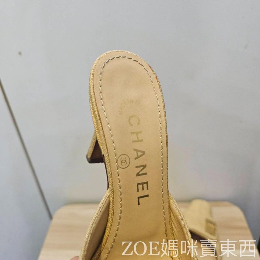 Chanel 米黃色棉麻白格線2.55造型方頭高跟鞋-9
