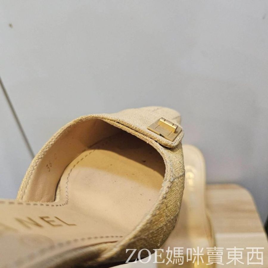 Chanel 米黃色棉麻白格線2.55造型方頭高跟鞋-13