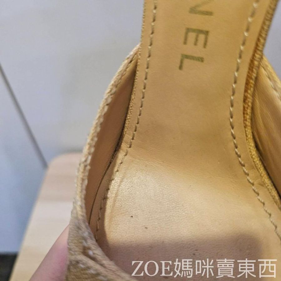 Chanel 米黃色棉麻白格線2.55造型方頭高跟鞋-26