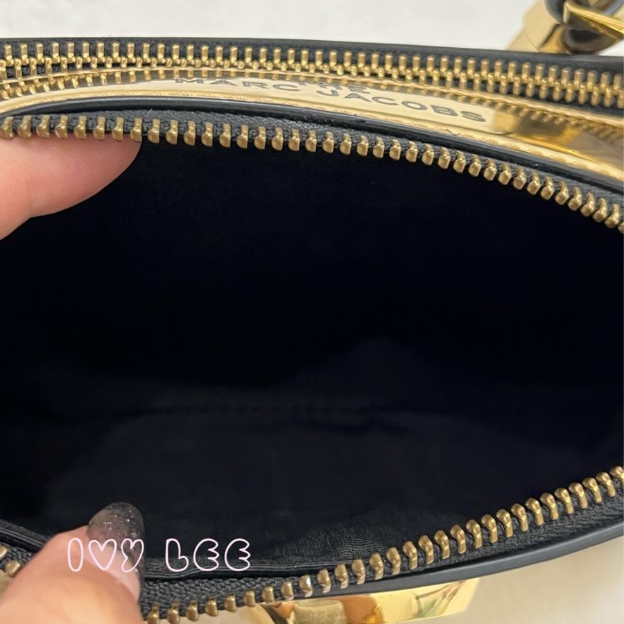 MARC JACOBS 單肩包 相機包 女士標誌金屬包 金色漆皮 正品 二手精品-4