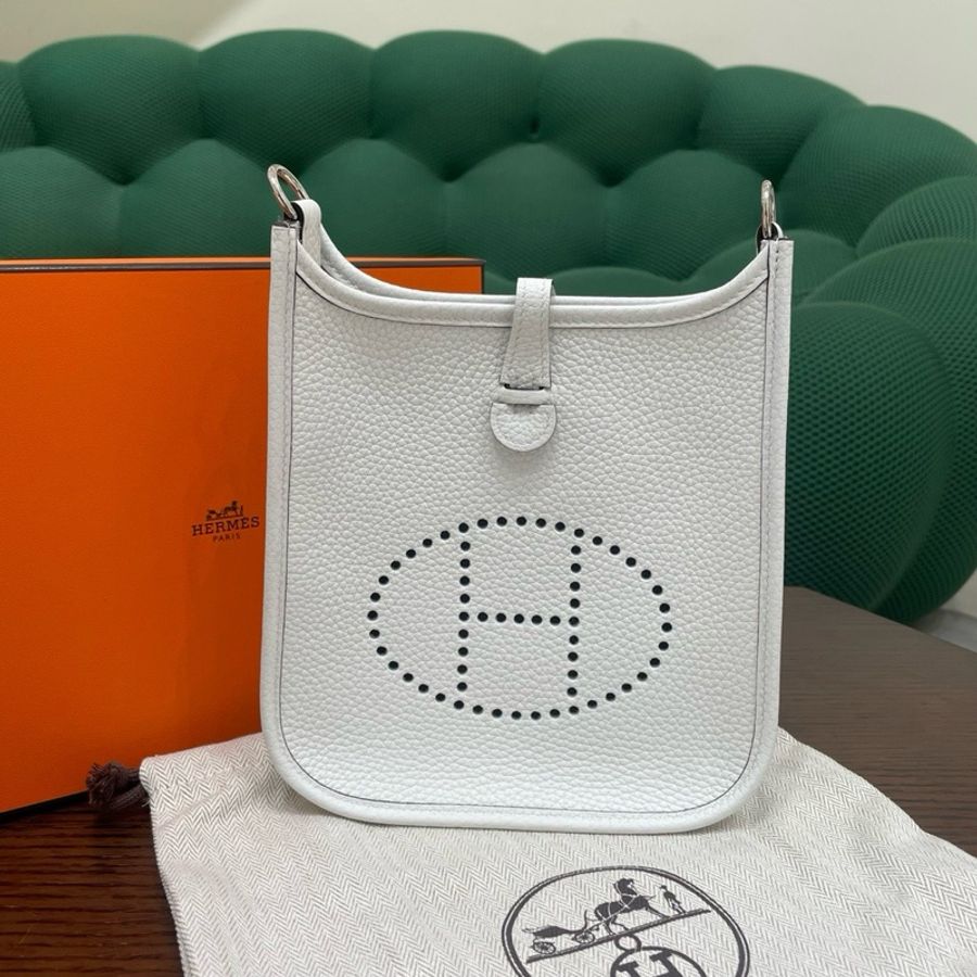 Hermes愛馬仕mini evelyne新白色K刻23年-1