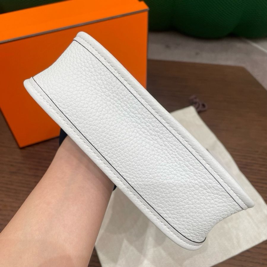 Hermes愛馬仕mini evelyne新白色K刻23年-5
