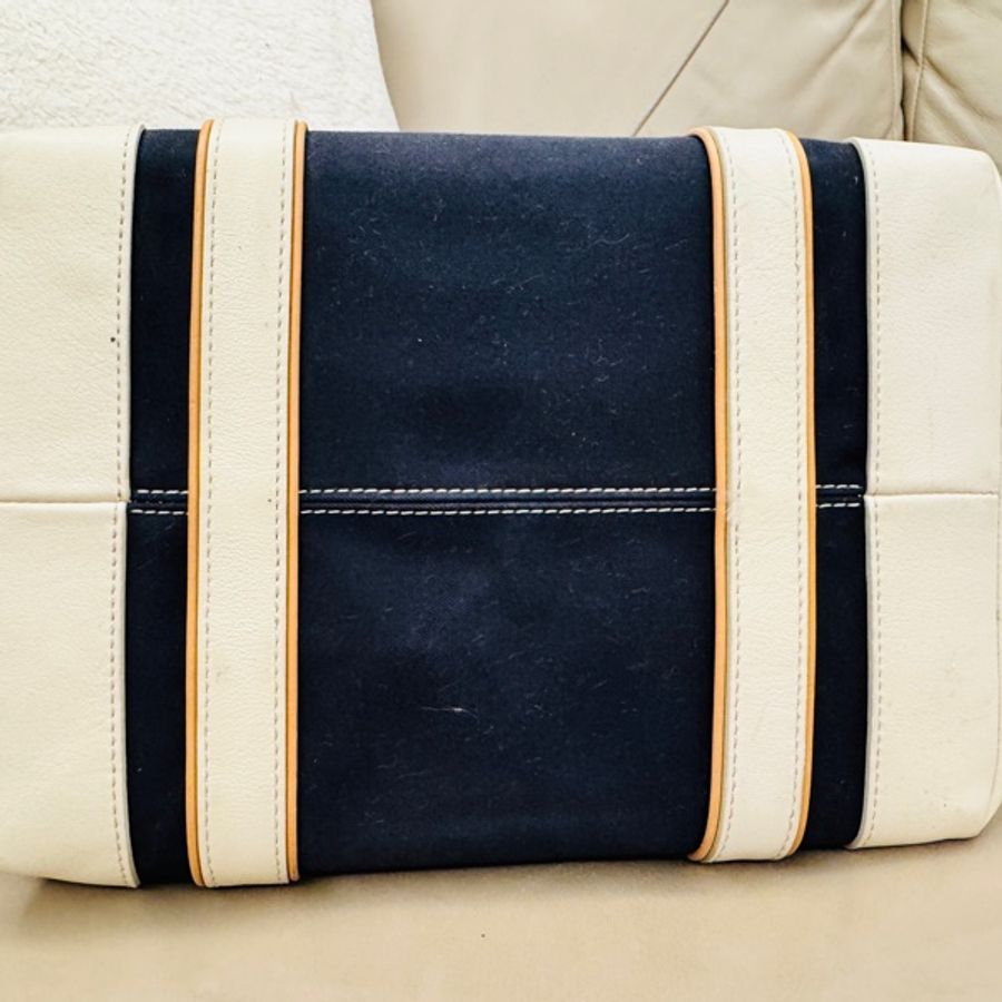 Coach 「雙面」手提大包、防水帆布+白色牛皮材質-7