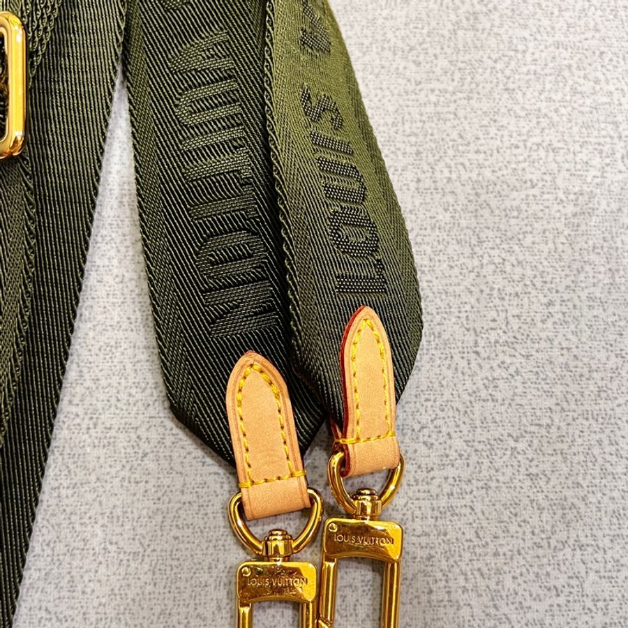 LV J02493 Bandoulière綠色背帶 +零錢包;拆售五合一麻將包(M44813)配件-9