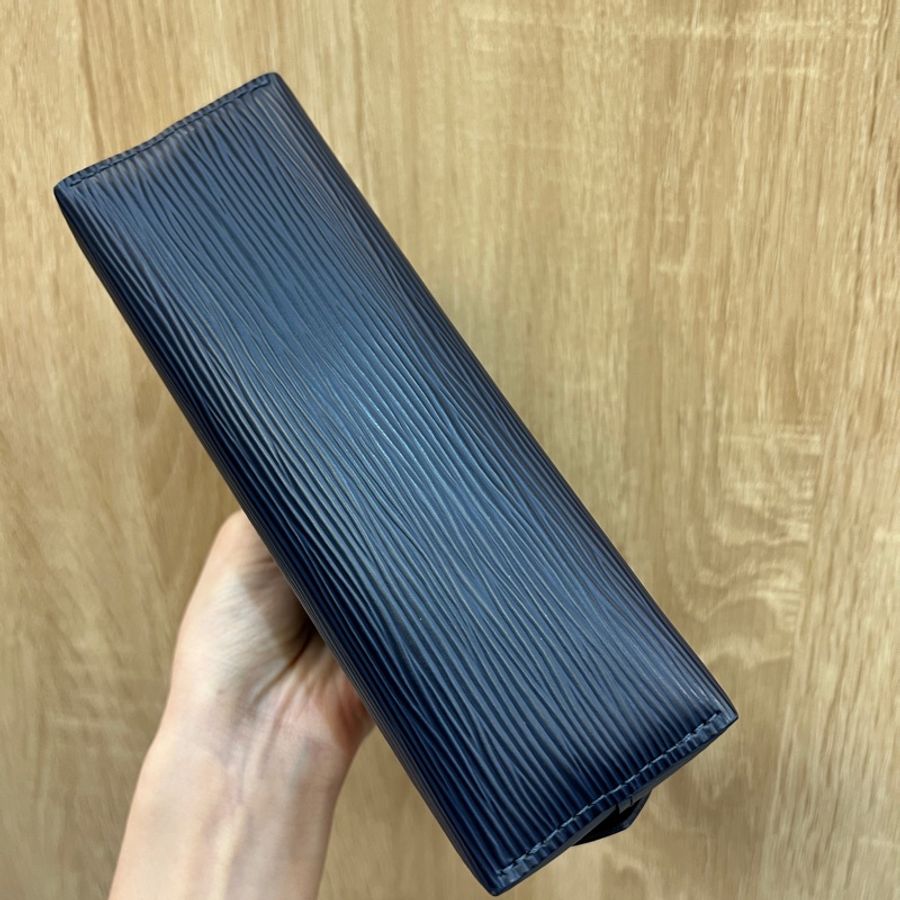 LV 藍Epi牛皮銀扣化妝包PM M40638-4