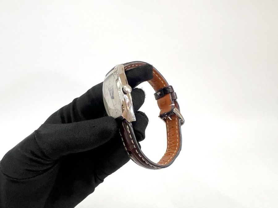 Longines 精鋼藍針優雅系列酒桶自動機械錶L21424732-1