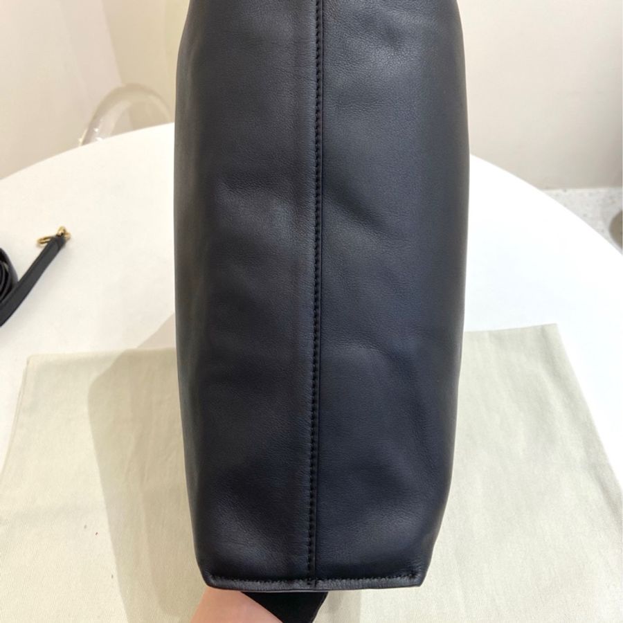 Loewe 羅意威 Flamenco黑色福袋中號 尺寸約30*10.5*24.5-7