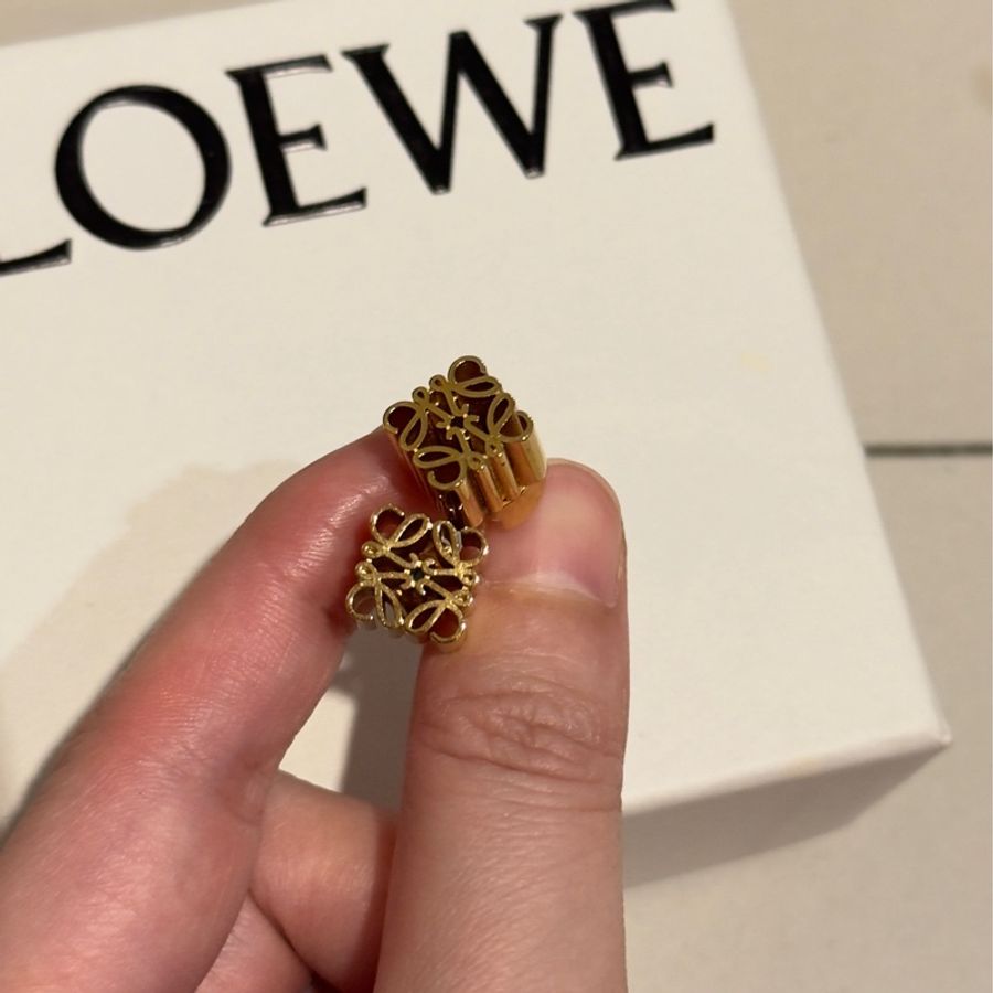 Loewe 小月餅 耳環 精緻典雅-12
