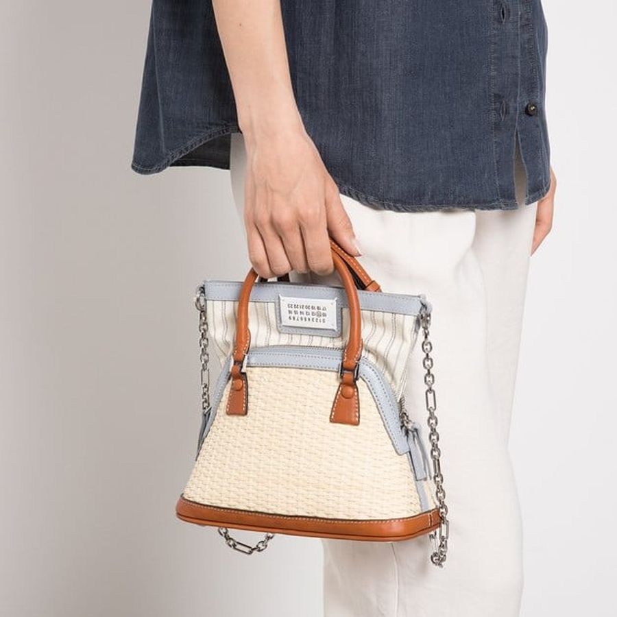 🎁快閃特價🎁Maison Margiela M11 5AC Classique Micro 拉菲草編肩背包 灰藍色-1