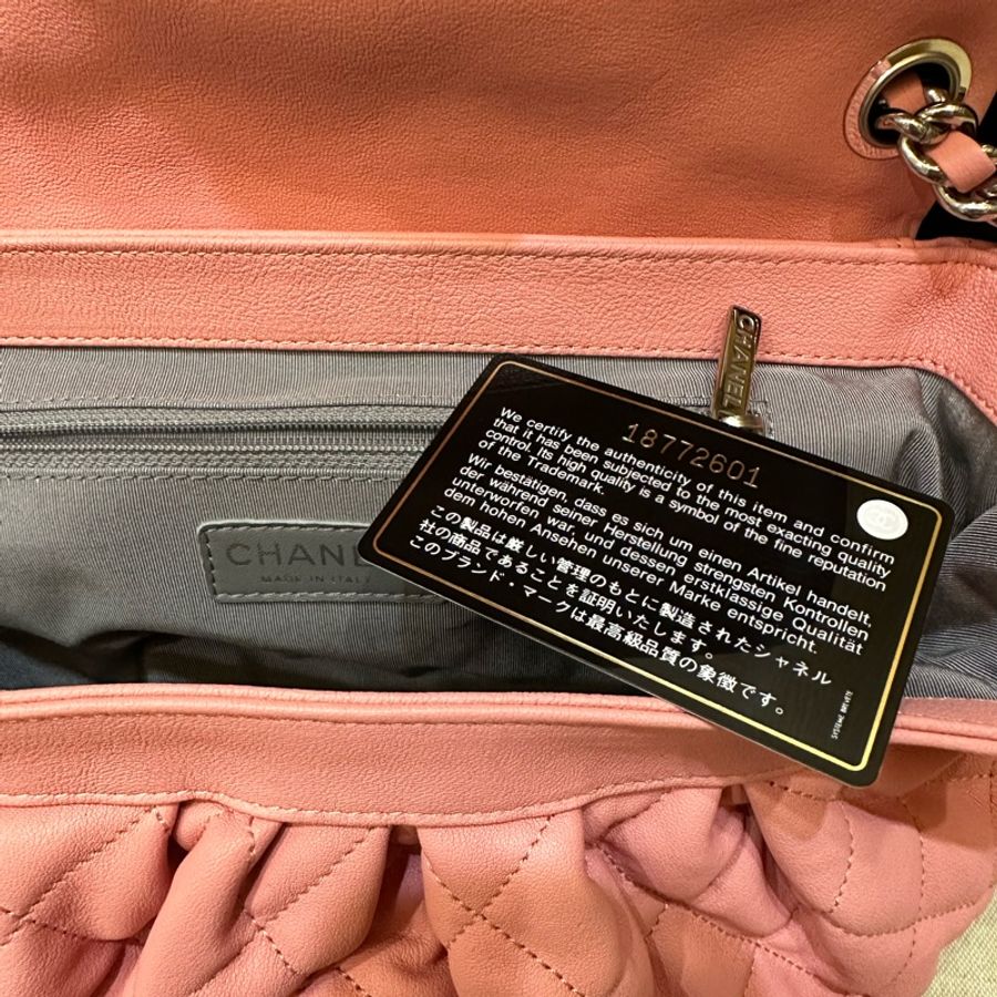 Chanel正品雲朵包(有盒/防塵袋/保卡/雷標)保存良好-26