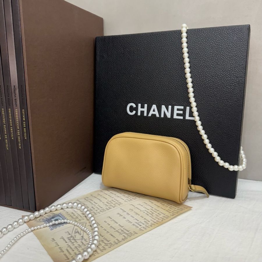 Chanel 奶茶色迷你化妝包-4