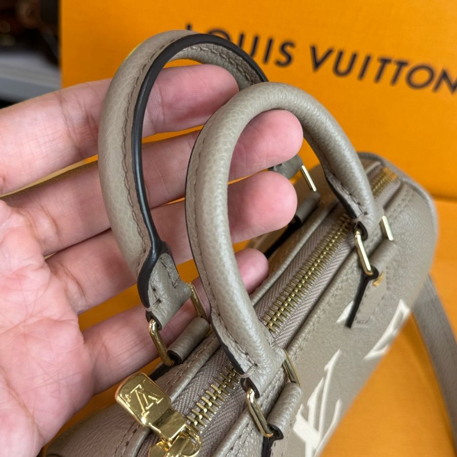 Louis Vuitton 壓紋牛皮原花拚色Speedy nano🩶未使用-11