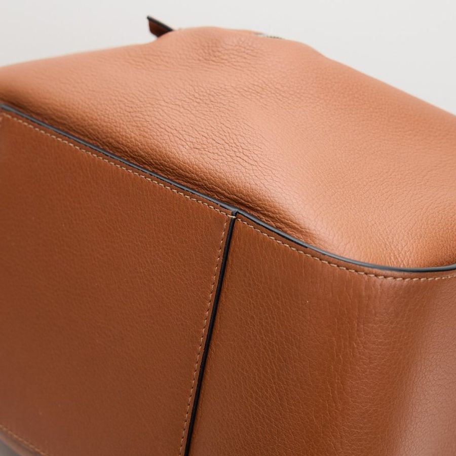 Loewe hammock small焦糖色吊床包-14