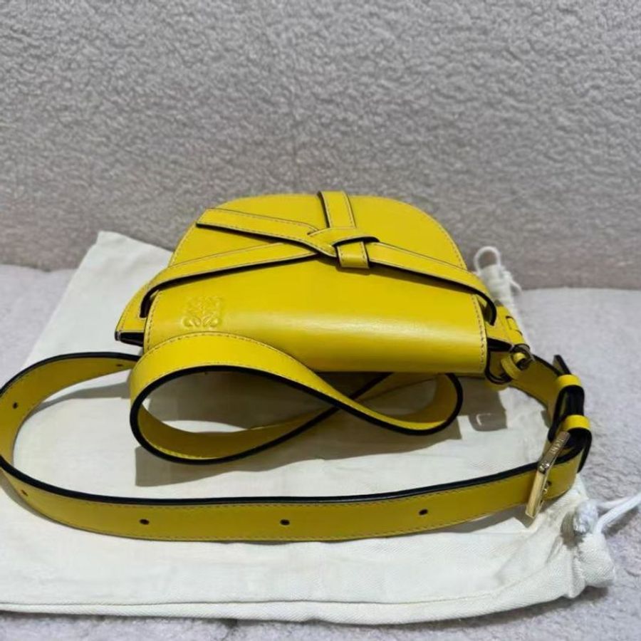 Loewe gate 腰包 檸檬黃 99新 配件塵袋-2