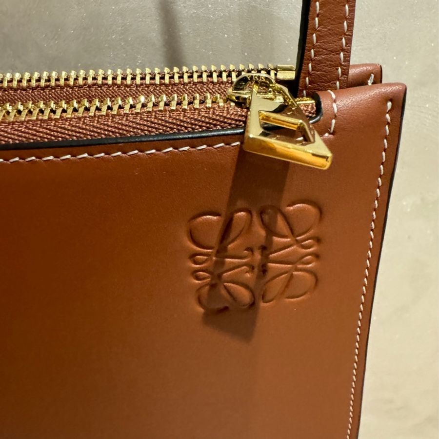 Loewe Gate Double Zip Pouch小包-1