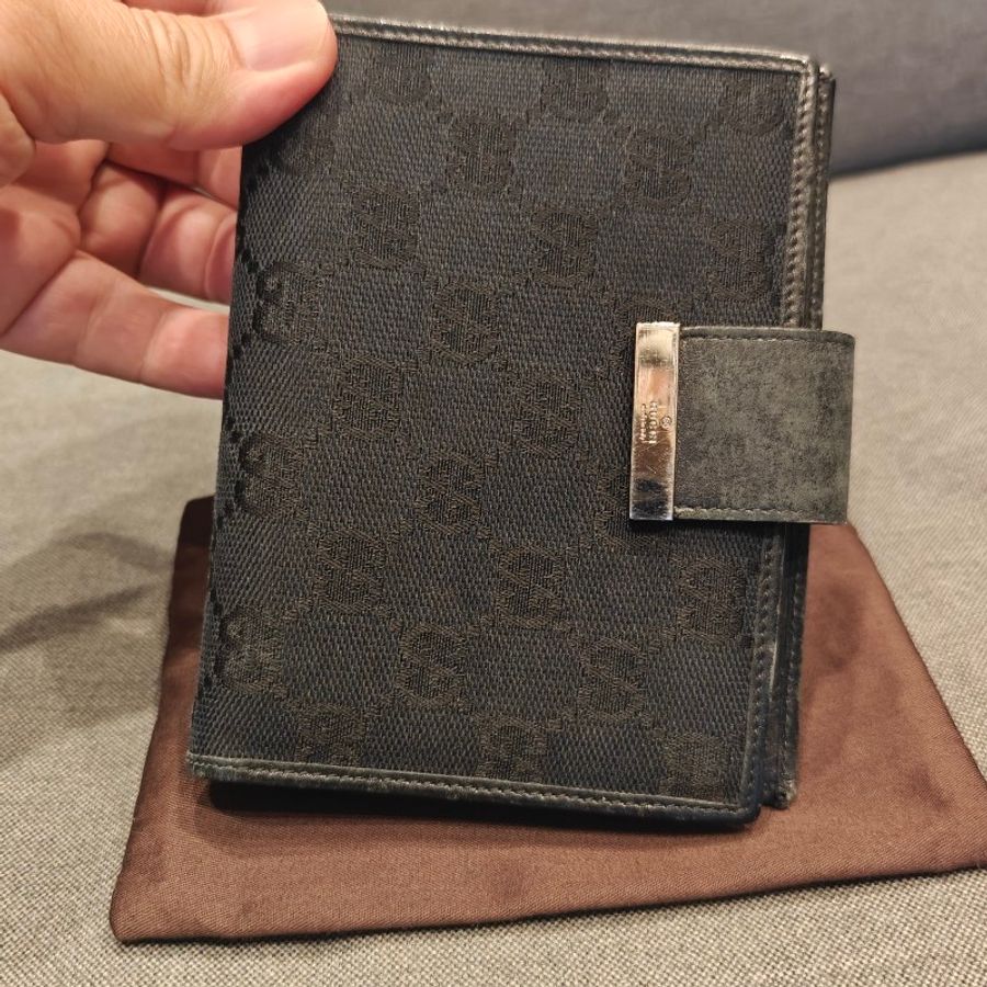 日本帶回中古Gucci絕版老花記事本封套-4