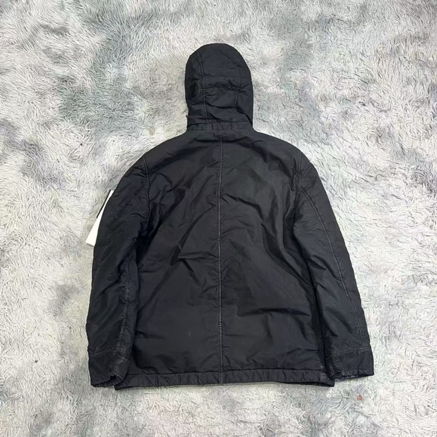 Stone island 20fw發熱羽絨感外套-1