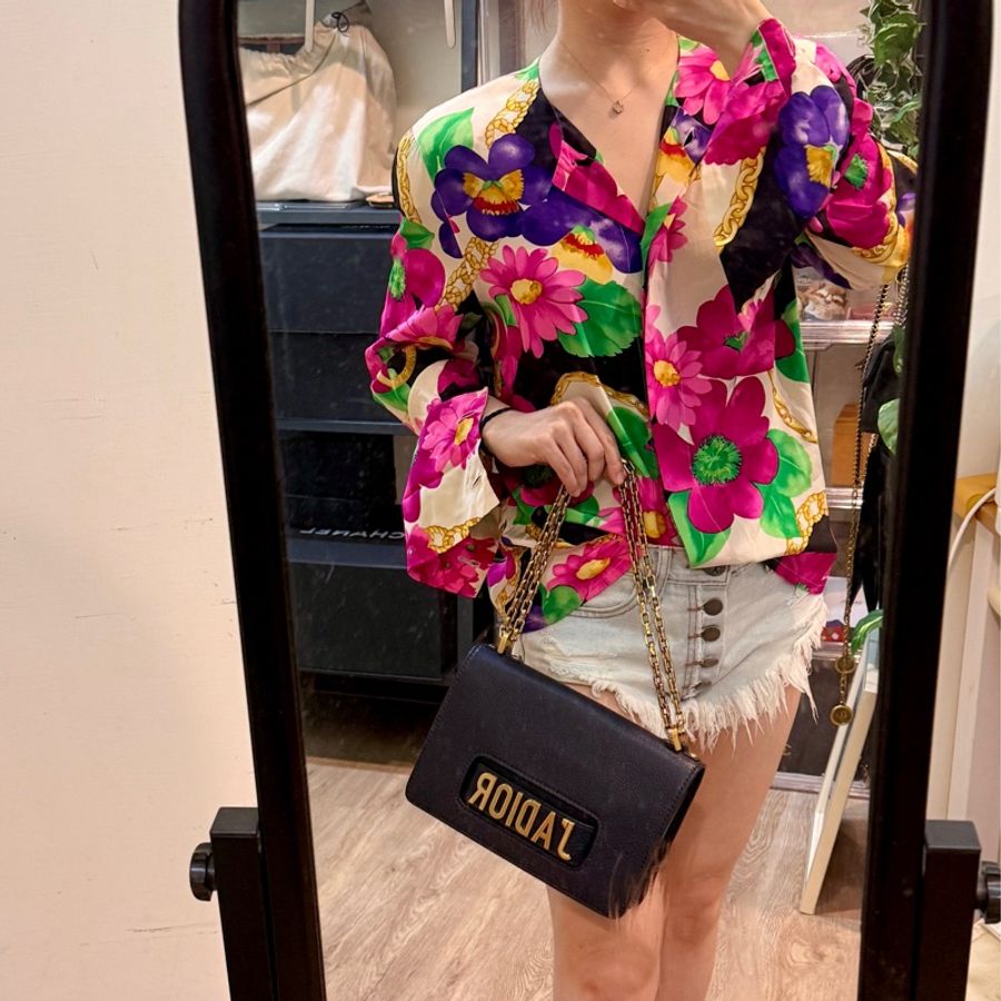 Celine 鮮豔花🌺🏝️夏天要來了~開釦上衣 高級品質100%絲 襯衫上衣-1