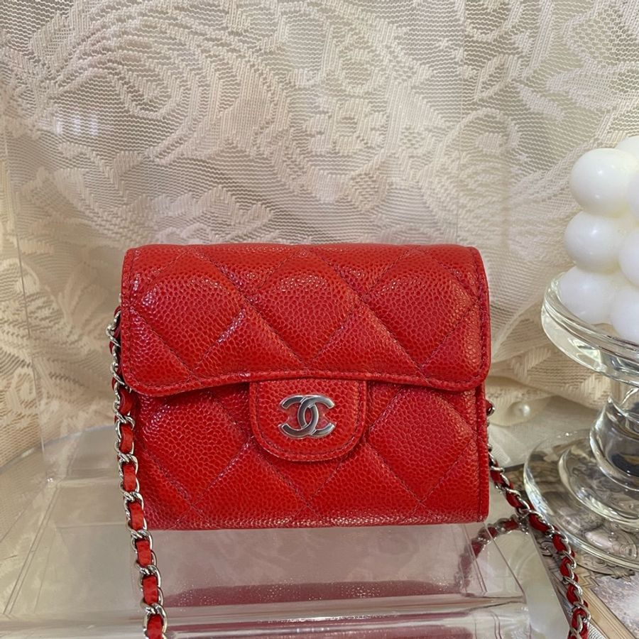 Chanel 小斜孭袋 紅色淡金扣-2
