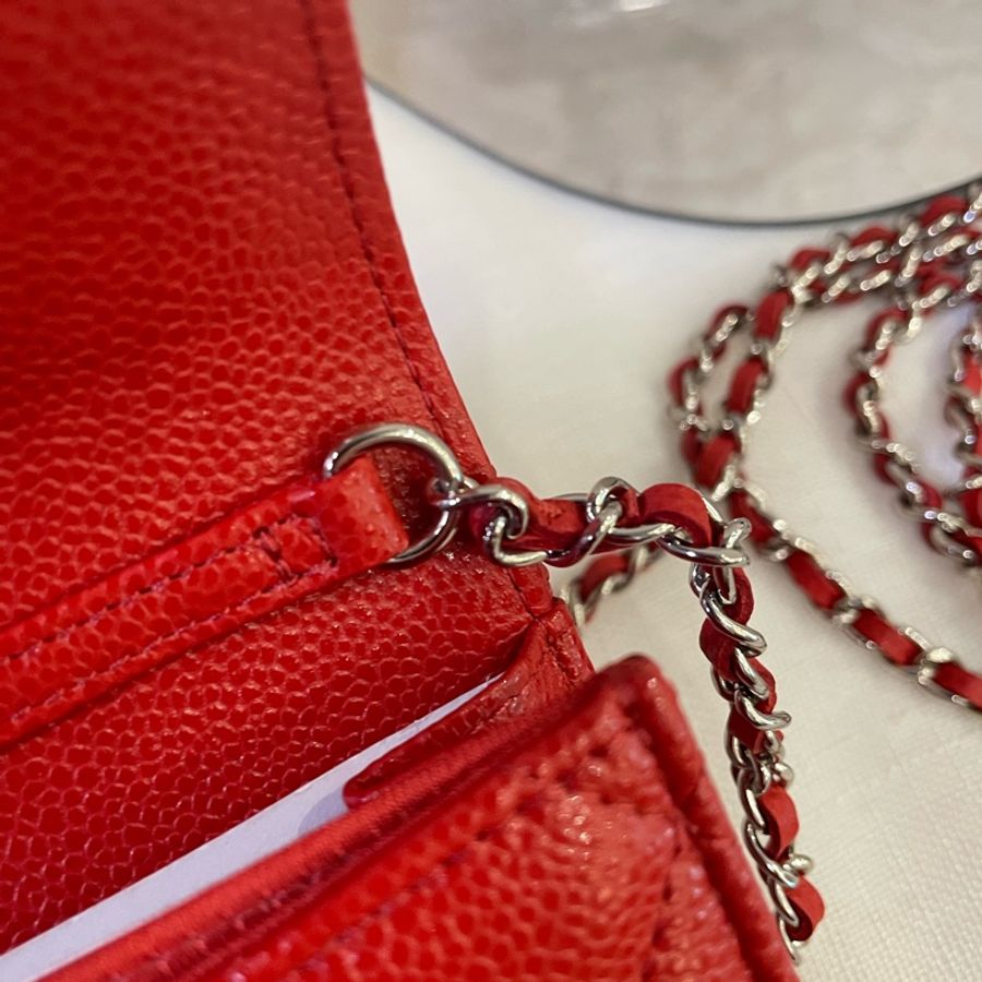 Chanel 小斜孭袋 紅色淡金扣-13