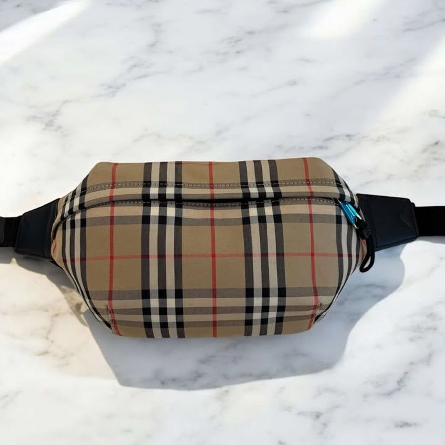 BURBERRY Vintage經典格紋棉腰包-1