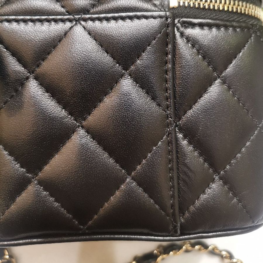 Chanel Vanity Case-19