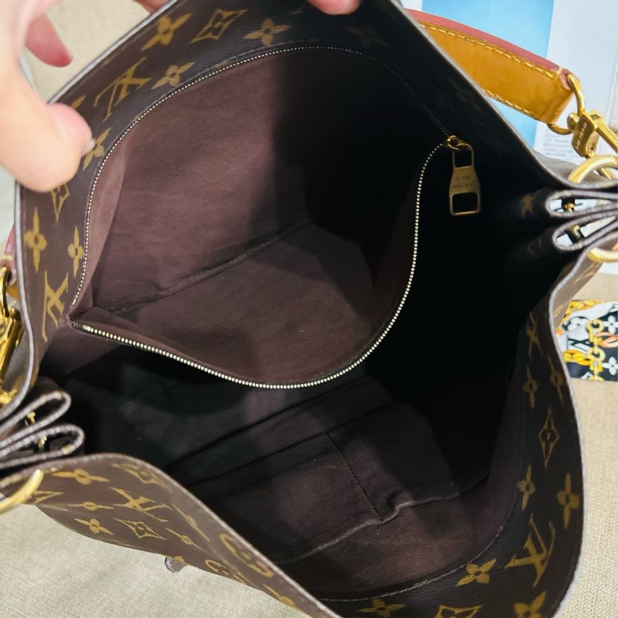 ✨售 二手真品 Louis Vuitton LV M40781 Metis hobo 經典花紋時尚兩用購物包(附背帶)-38