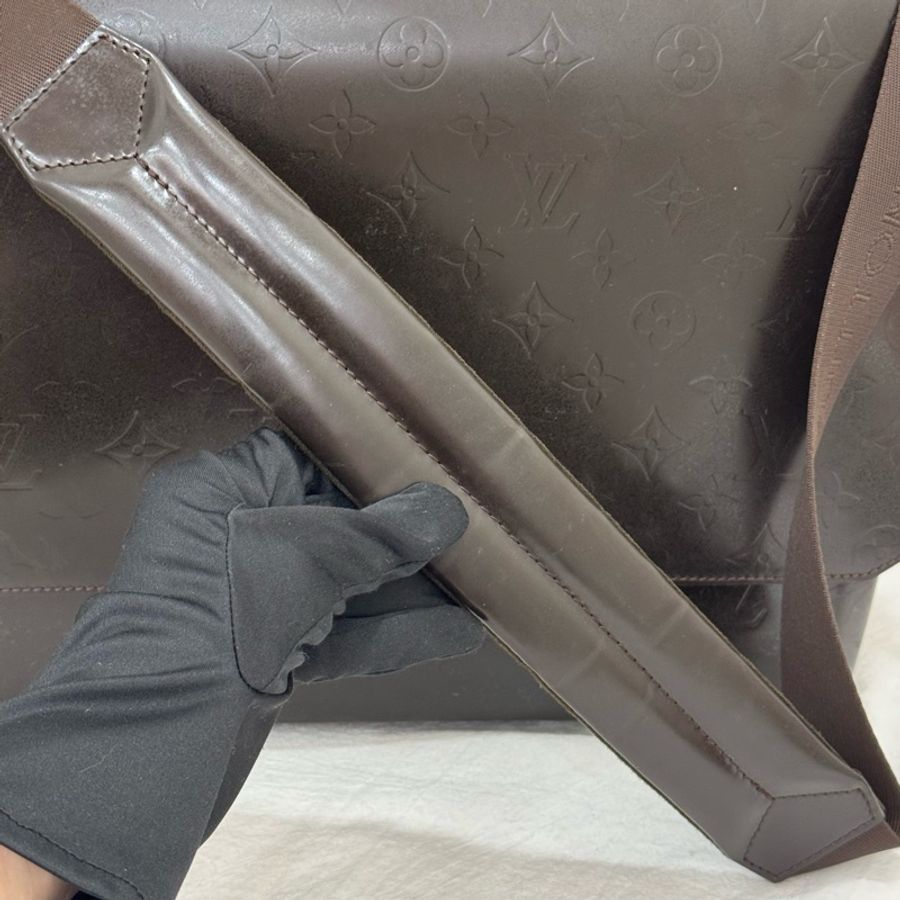 Louis Vuitton 頂級硬殼琺瑯皮斜背包-22