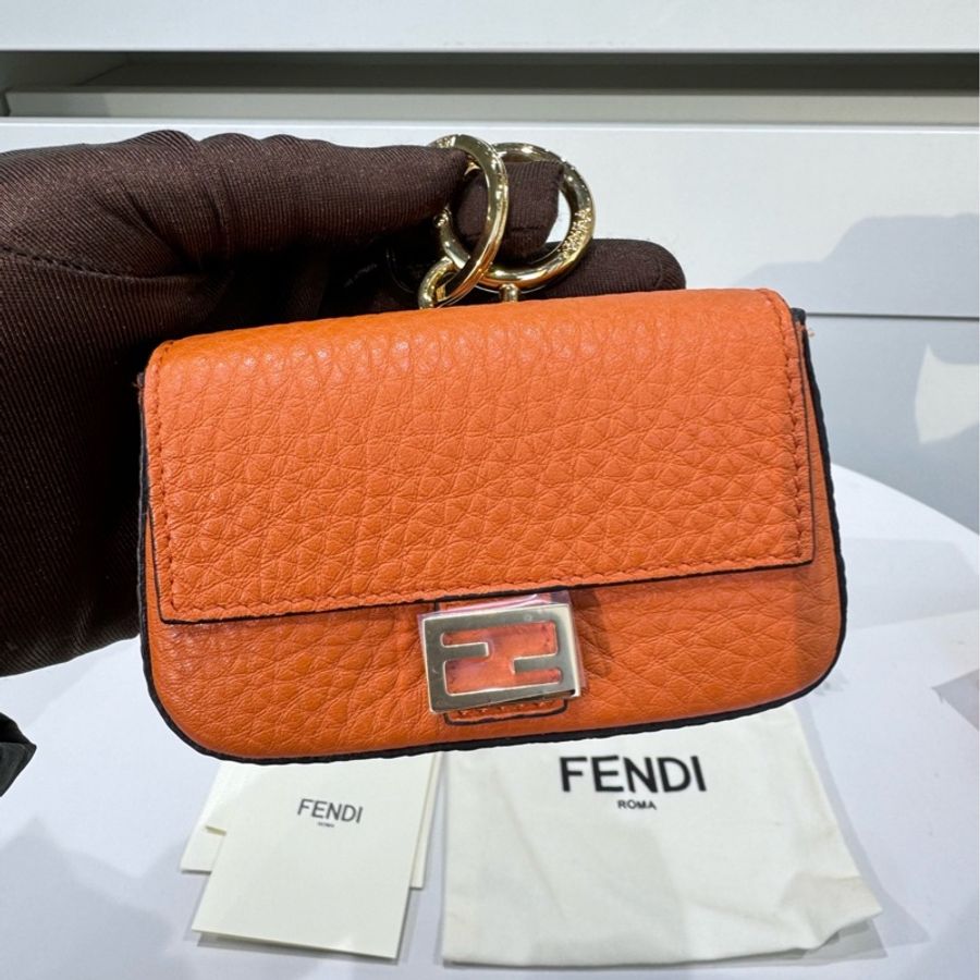Fendi mini 法棍包包 掛件-0