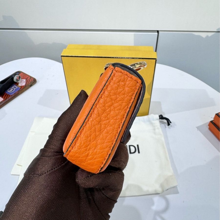 Fendi mini 法棍包包 掛件-5
