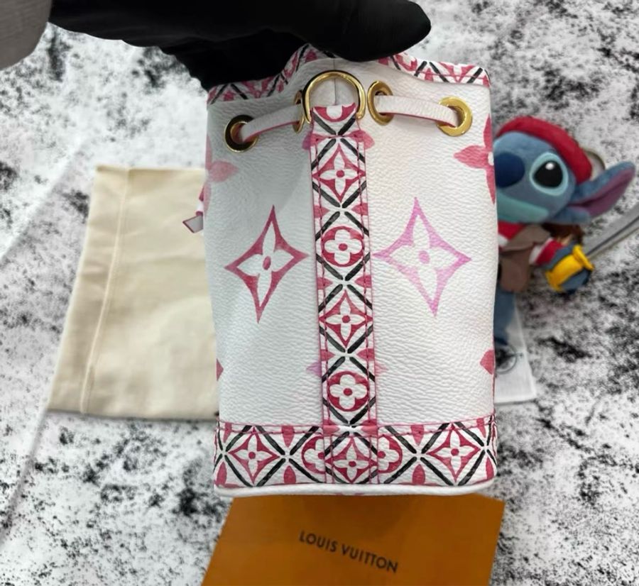 LOUIS VUITTON NOE Nano 夏日限定水彩系列 可拆卸可調節肩帶抽繩開合水桶包 單肩斜挎包 超小號-3
