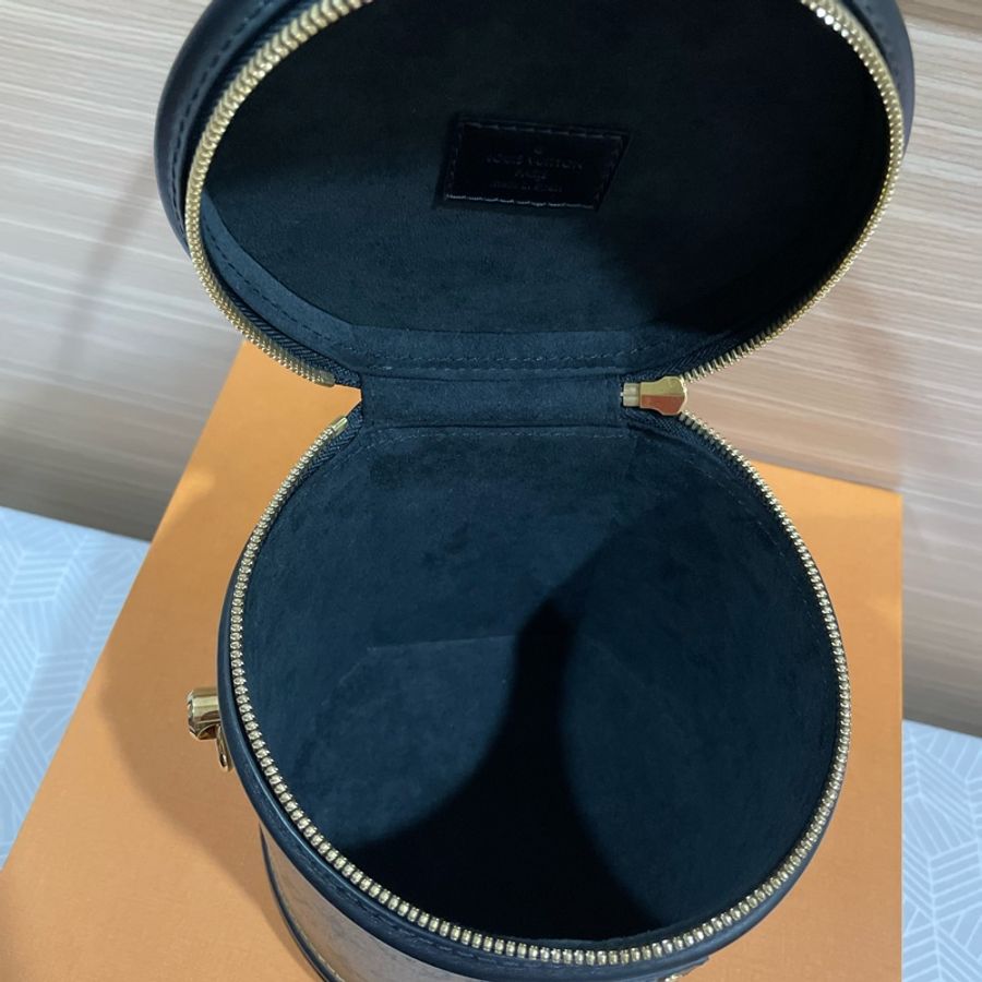 再降價 LV 經典花紋拼手提接復古包圓筒包兩用包-9